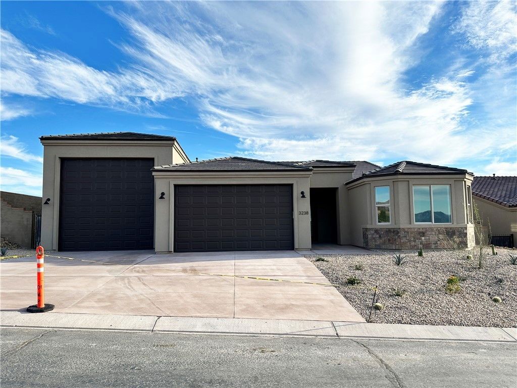 Where Can You Find the Best Deals on Bullhead City, AZ Waterfront Homes for Sale?